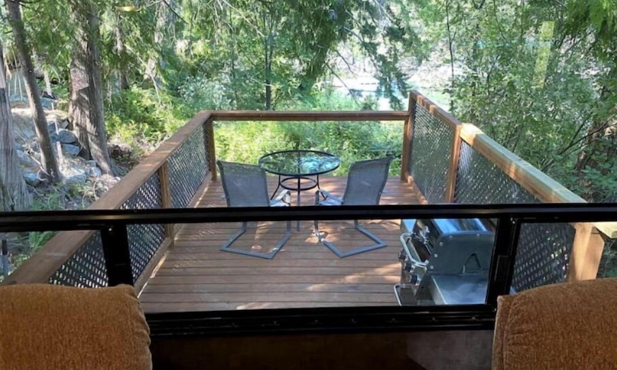 Lund House | Third Eagle Inn