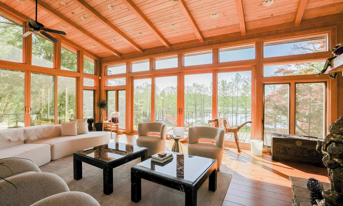 Thomasville House | Thomasville Home by RoveTravel | Villa with Lake Views