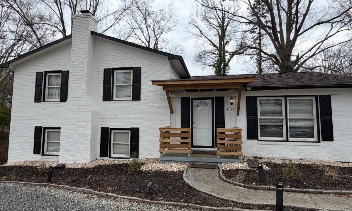 Winston - Salem House | “Tranquil 3‑bedroom residence, ideally situated in Winston‑Salem.”