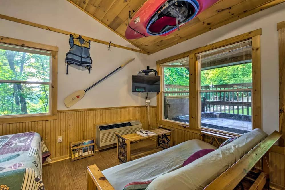 Bryson City Cabin | Tree-House Style Cabin with Forest Views, Nantahala National Fores, North Carolina