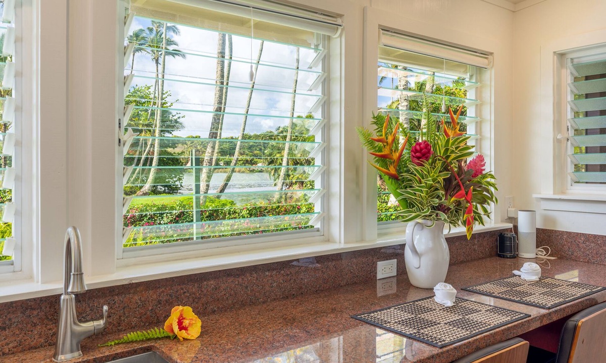 Wailua Cottage | TripAdvisor and Lonely Planet Recommends Our Charming Cottages.