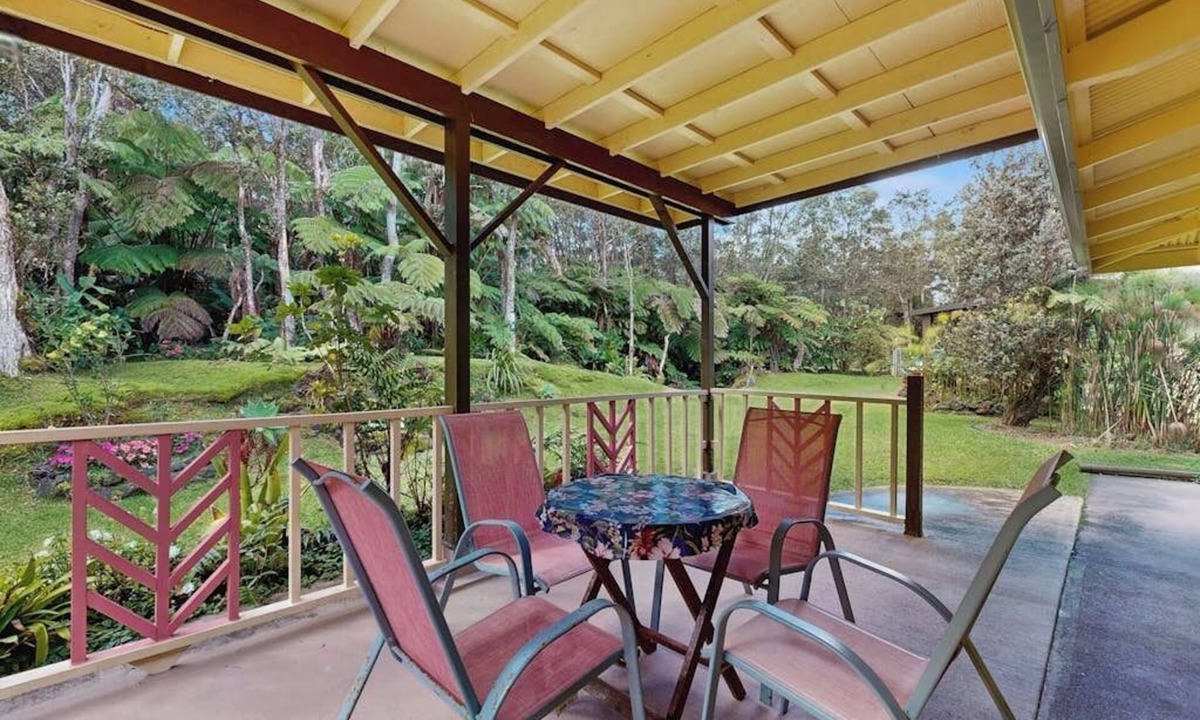 Volcano House | Two charming homes on one lot - nature walks, meditation spots and gardens