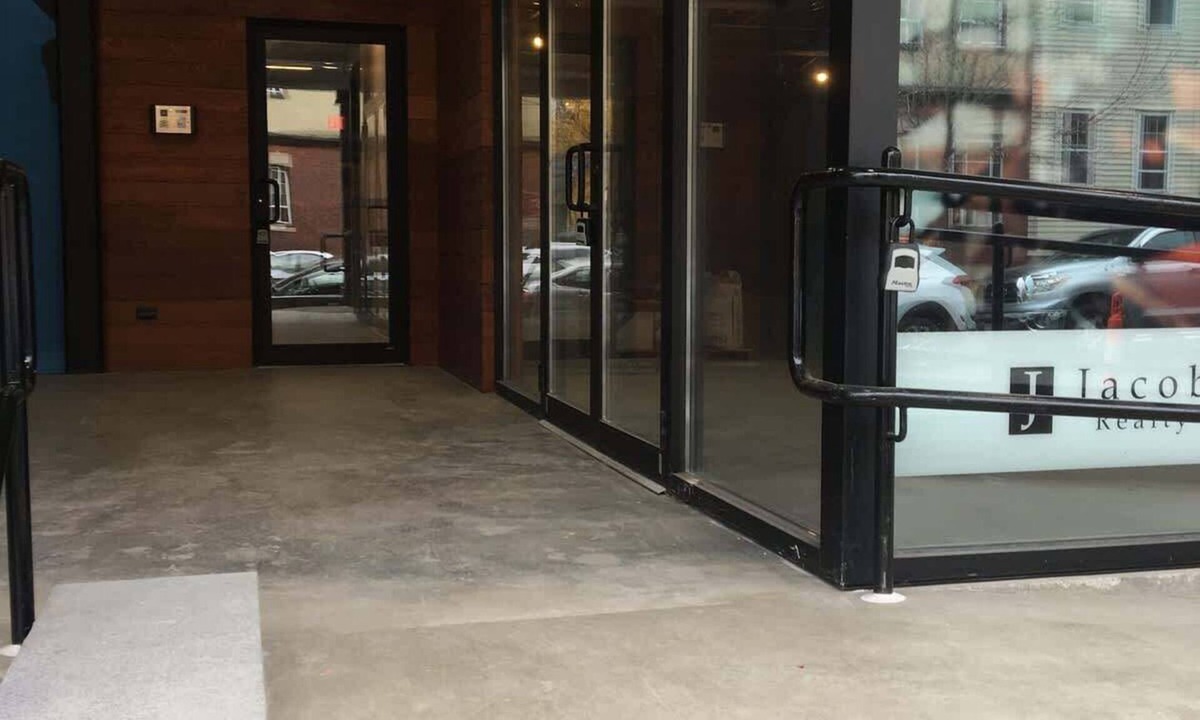 Chelsea Apartment | Unit 21 Spacious 2BR Apartment Long-term Stay