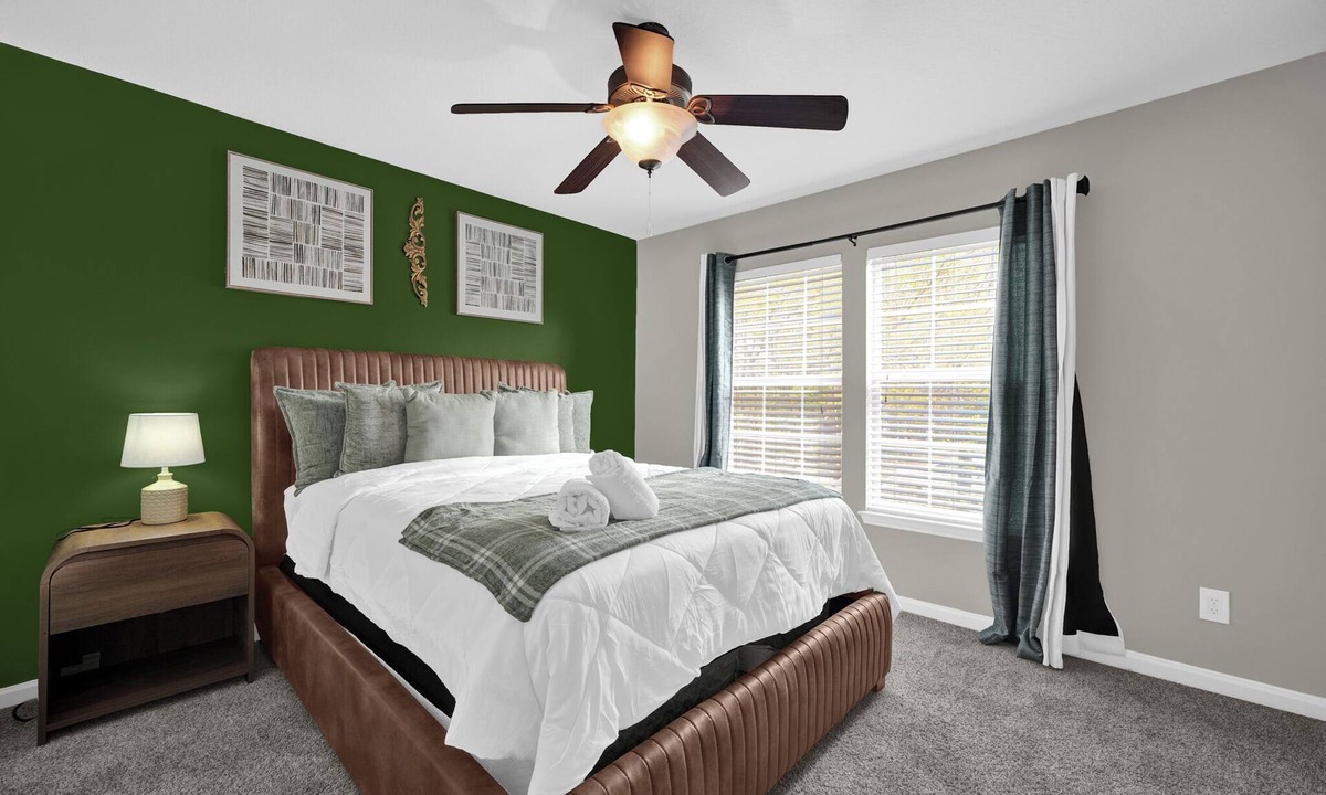 Crestline Heights Apartment | Upscale 3BR Home | Near The Summit.