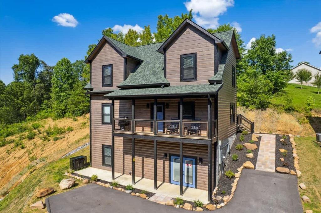 Pigeon Forge House | Villa De Luxe by Beyond Expectations w Pool