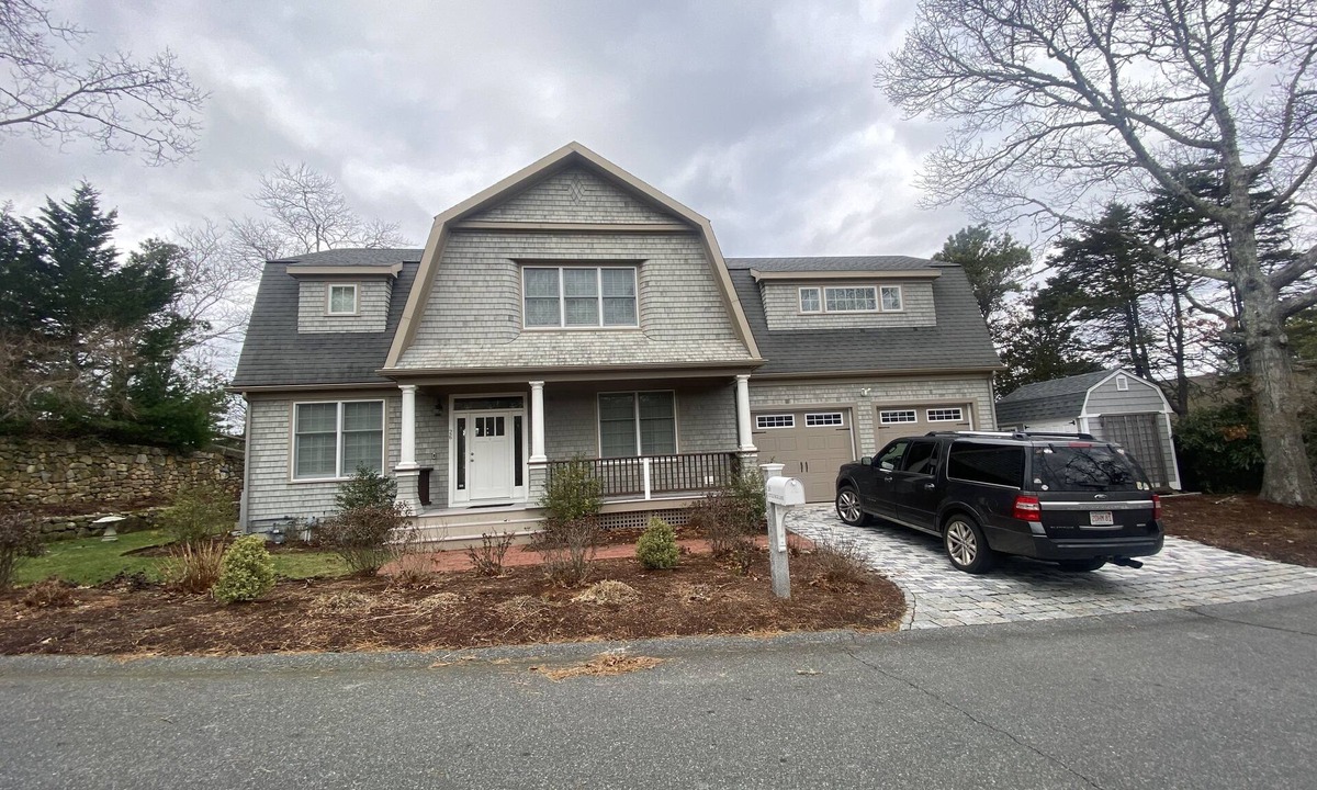 Summersea House | Waterfront New Seabury Home with Private Dock