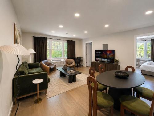 West New Haven Apartment | Westville Haven Modern 2BR Near Yale