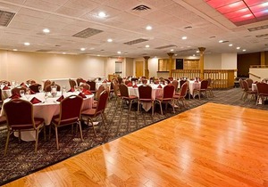 2-Star Hotel ∙ Best Western Merry Manor Inn