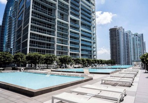 Open-Concept Brickell Suite | Urban Core