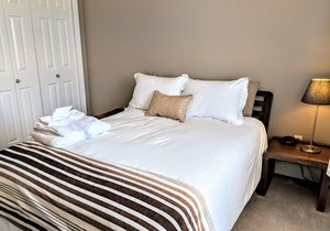 Quiet 2BR2Bath Condo Stony Plain Close to Westview Hospital w/ U/G Parking in Stony Plain