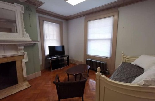Worcester Apartment | 1 BR Apt walk to MCPHS, WPI, St Vincent Hospital