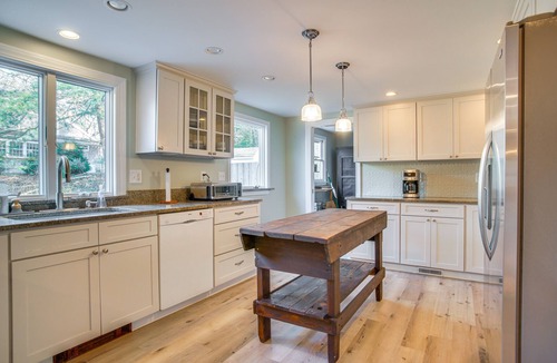 Cataumet House | 1 Mi to Beach: Cape Code Family Retreat w/Patio