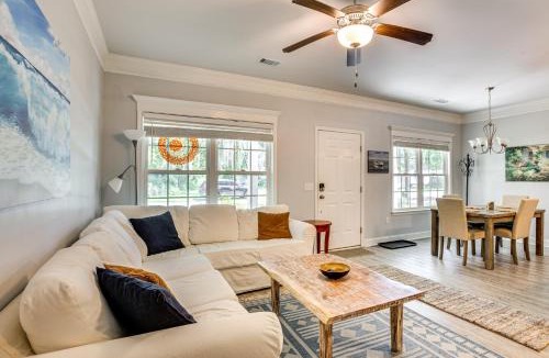 Darien House | 1 Mi to Riverfront: Darien Family Home