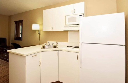 Fishkill Apartment | 1 Queen Bed | ADA/RI Shower/Nsmk/Kitchen