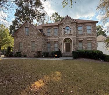 Cliftondale House | 1BR Victory Havens