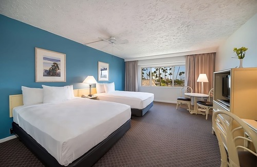 Kahului House | 2 Accommodations Perfect for Families! Enjoy a Pool Near Kanaha Beach Park!