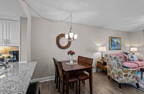 Augusta Condo | 2 bedroom, 2 bathroom updated condo with private patio. Centrally located in Augusta, GA