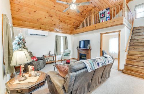 Peru House | 2 Mi to Lake Champlain! 4 Riverfront Cabins