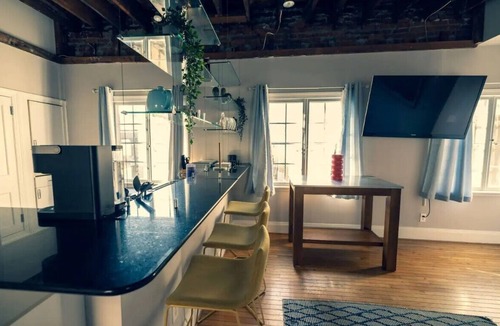 Rittenhouse Row Apartment | 253 S 20th St
