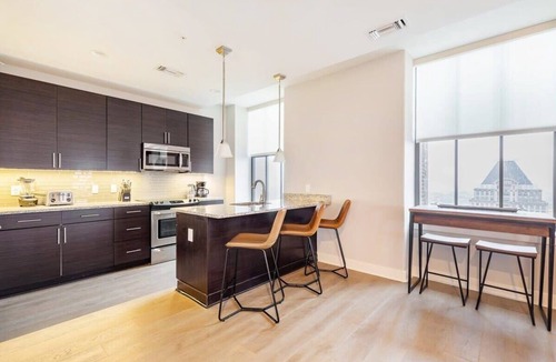 Downtown Baltimore Apartment | 2B/2BA Inner Harbor · Downtown Baltimore
