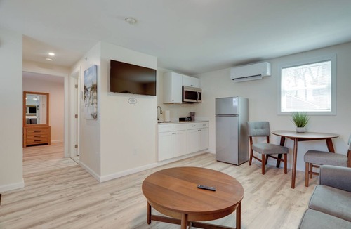Wareham Apartment | 3 Mi to Beaches: Peaceful Wareham Getaway