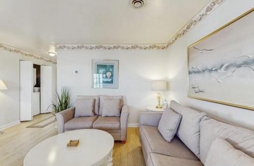 Fenwick Island House | 37534 Lighthouse Rd #202