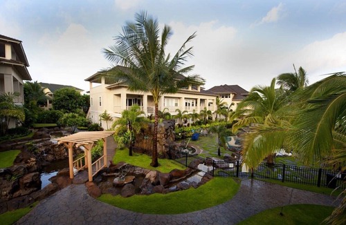 Poipu Villa | 3BR I Poolside Ground-Floor Villa |Walk to Beach|Hot Tub