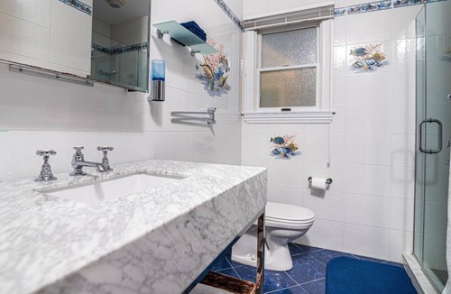 West Hampton Dunes Apartment | 4 Bedroom Single family 264465 by Houzlet