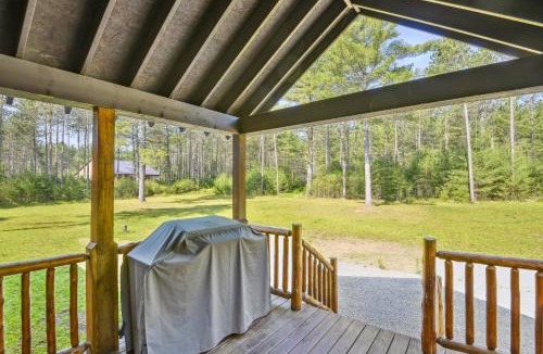 Brantingham House | 5-Acre Brantingham Property w/Porch & Grill!