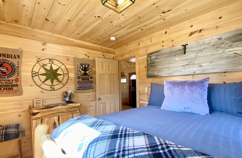 Gouldsboro Cabin | 5 Acre Forested Cabin Retreat w/ Firepit Near Acadia's Schoodic Peninsula