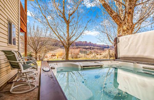 Moab South Valley House | 5 Bed 3 Bath Vacation home in Arches National Park