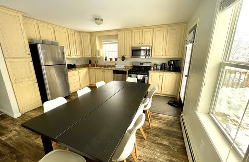 Tannersville House | 5br new construction, gorgeous mountain views, game room