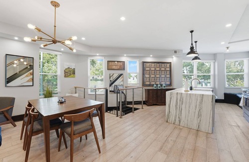 Stronghold House | 5BR + Rooftop Deck · Sleeps 14 · Skyline Views