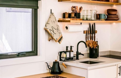 South Fork Cabin | A-Frame Cliffside Bear Cabin