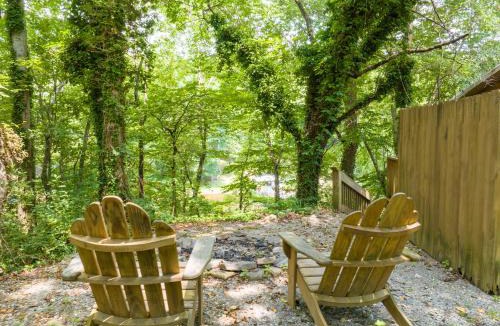 Mentone House | A Little River Romance - Private Dock - Hot Tub