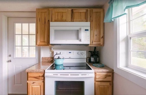 Wears Valley House | A Mountain Cottage 2 Bedroom Cabin by RedAwning