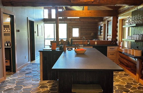 Lakeside House | A Peaceful Waterfront Cabin on Flathead Lake