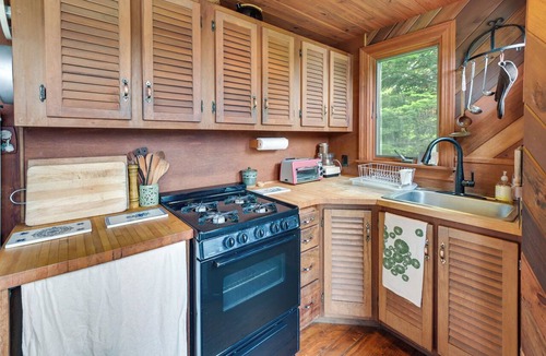 Vinalhaven Cottage | A True Escape: Island Sanctuary in Vinalhaven