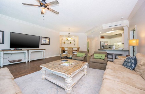 Orange Beach Condo | A True Oasis! Phoenix On The Bay 1109