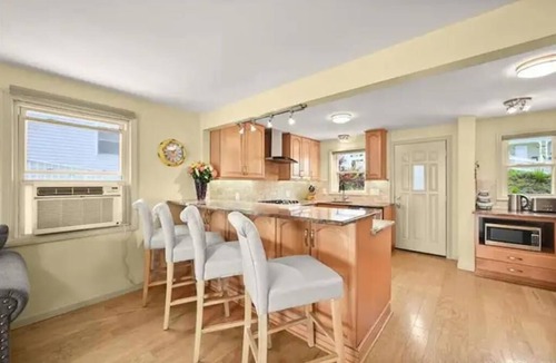 West Haven House | Accessible Beachfront Home on Long Island Sound. Sandy beach near Restaurants!