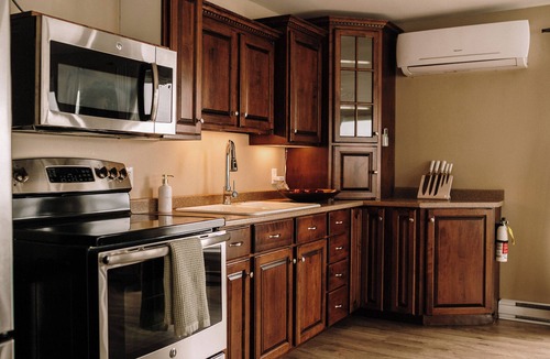 Shelburne House | Albert's