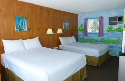 Machar Hotel | Algonquin Motel