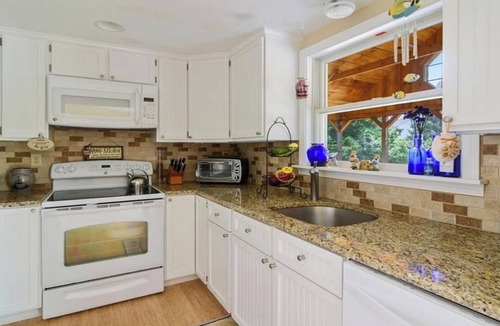 Westerly House | August-Sept 2026 available - weekly or monthly! Family friendly home. Golf view.