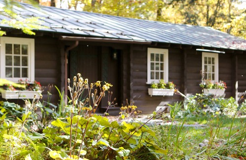 Warren House | Authentic Norwegian Log Home minutes from Sugarbush