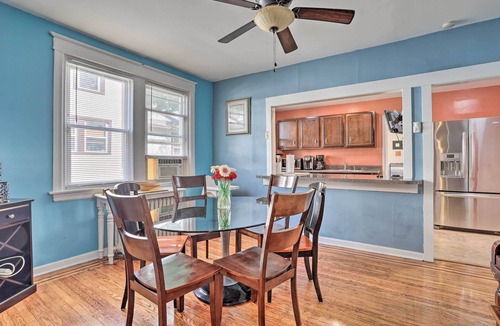 Lansdowne House | Backyard Patio! Philly Stay Near Lincoln Financial