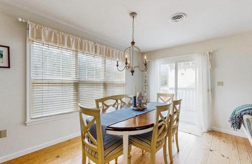 Bethany Beach House | Bahama Beach Cottages - 634 Sandy Point Rd