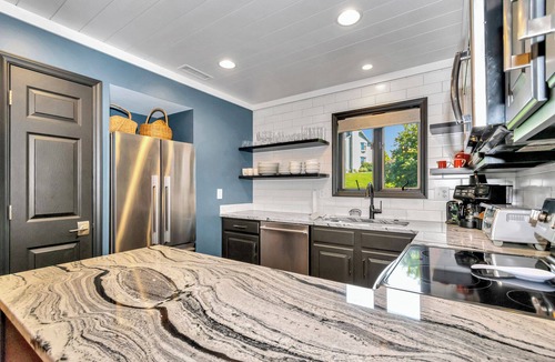 Blowing Rock Condo | Balsam 5 | Fireplace, Restaurant, Pool, Spa