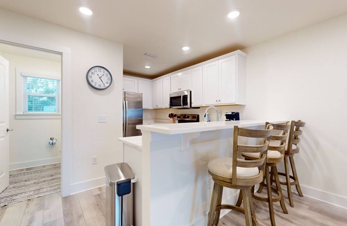 Innerarity Townhomes House | Bayfront townhome with incredible views, close to beach, private washer/dryer