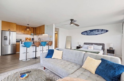 Punaluu Apartment | Beachfront Condo | 30 Day Min | Pool + A/C