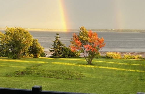 Malagash House | Beachfront home close to 4 oceanfront golf courses and Ski Wentworth.